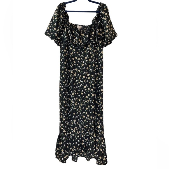 Dresses & Skirts - Girl Soul black and daisy empire waist maxi dress w/ smocked back & puff sleeves